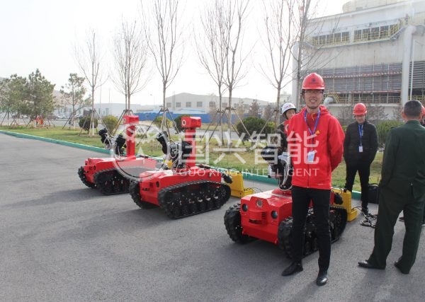 萬(wàn)華石化機(jī)器人交付