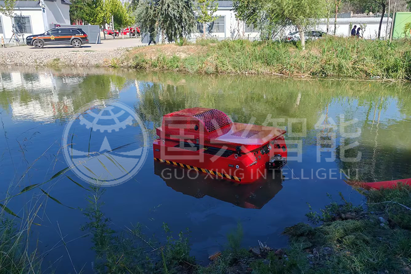 新疆某消防救援隊排水機(jī)器人交付