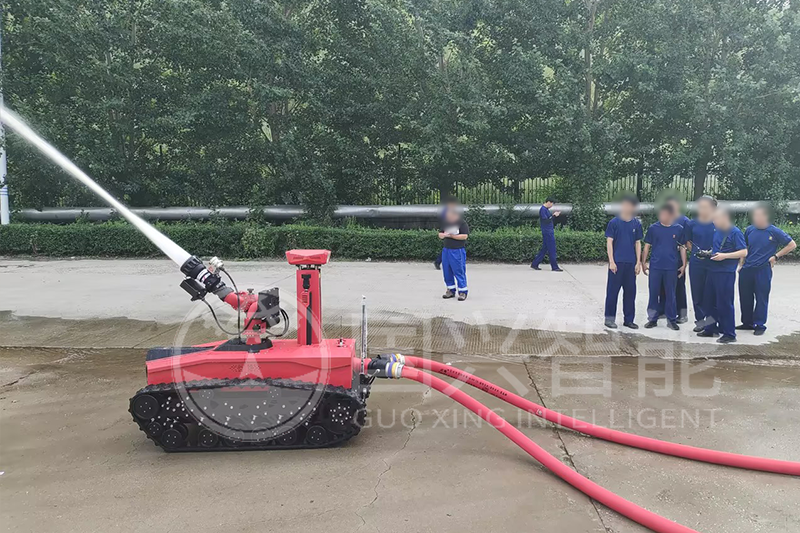 鶴崗某消防救援隊防爆偵檢機(jī)器人驗收完成